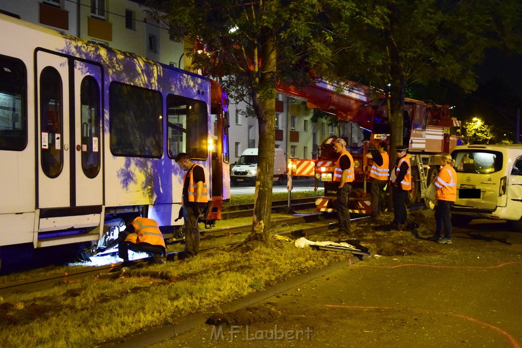 VU PKW Strab Koeln Niehl Amsterdamerstr Friedrich Karlstr P282.JPG - Miklos Laubert